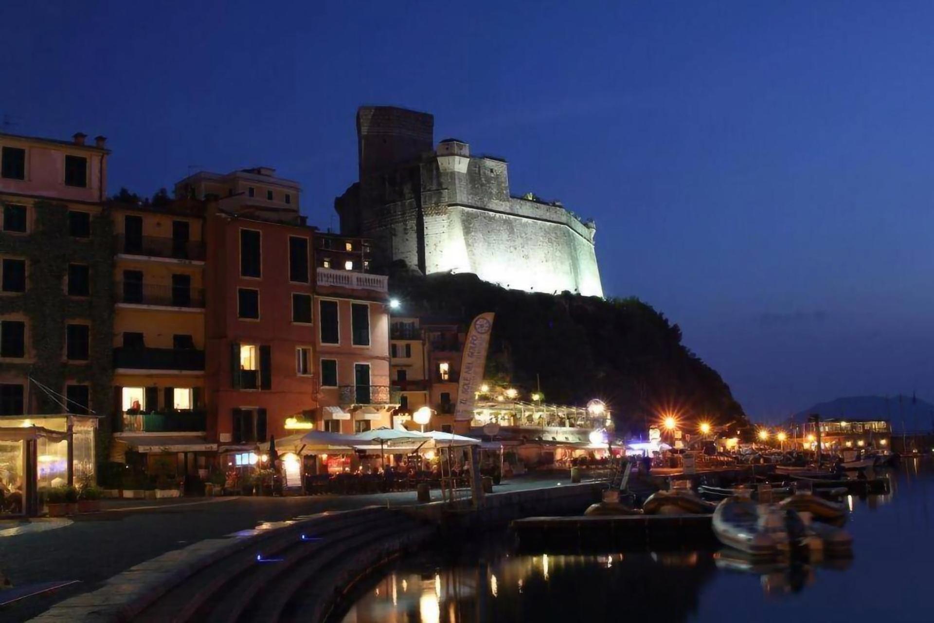 Affittacamere "In Piazzetta Da Vasco" 레리치 외부 사진