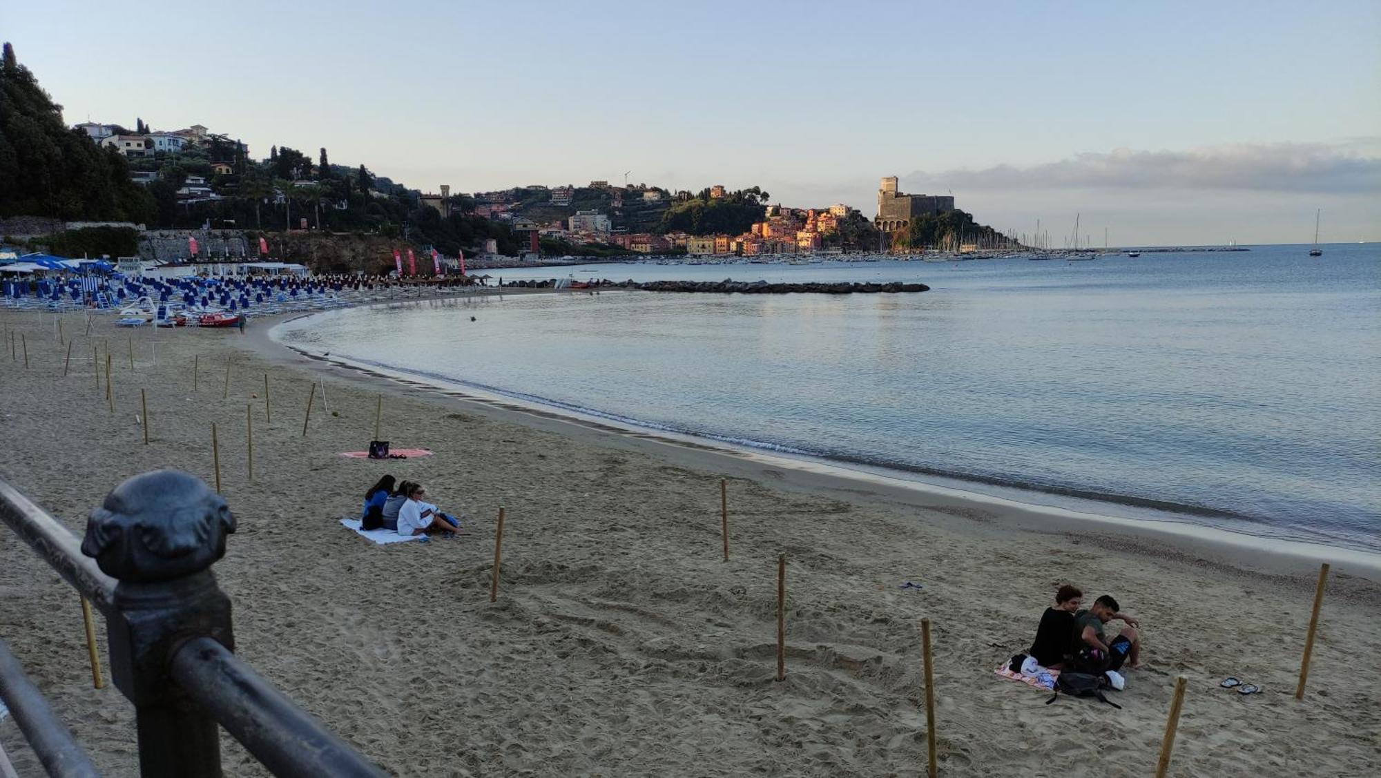 Affittacamere "In Piazzetta Da Vasco" 레리치 외부 사진