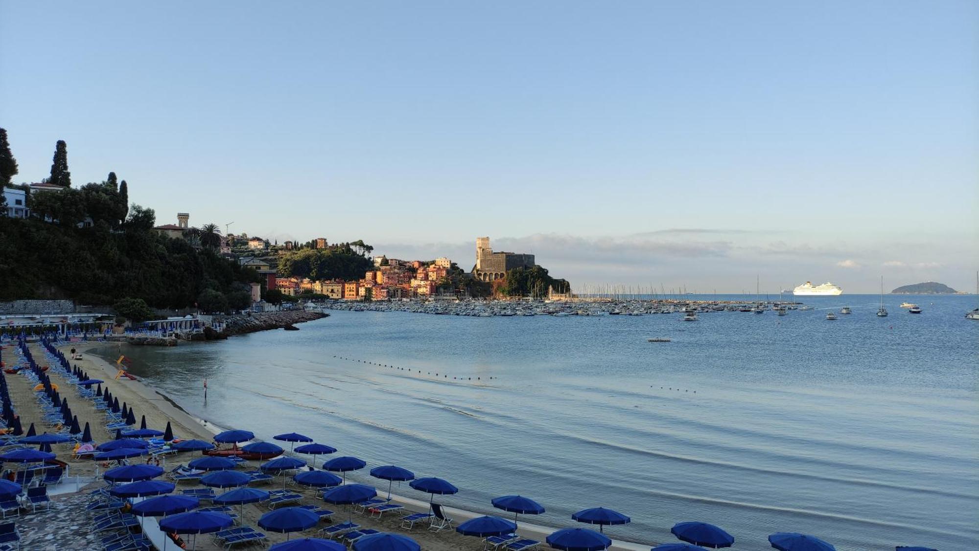 Affittacamere "In Piazzetta Da Vasco" 레리치 외부 사진